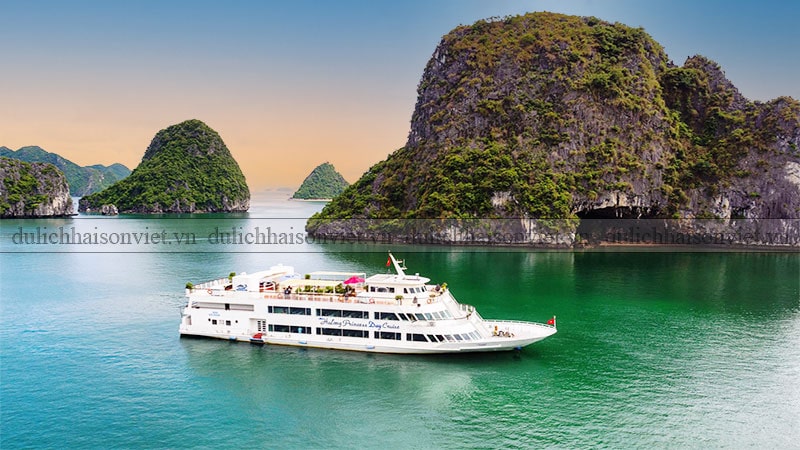 du-thuyen-kham-pha-vinh-ha-long-3-ngay-2-dem