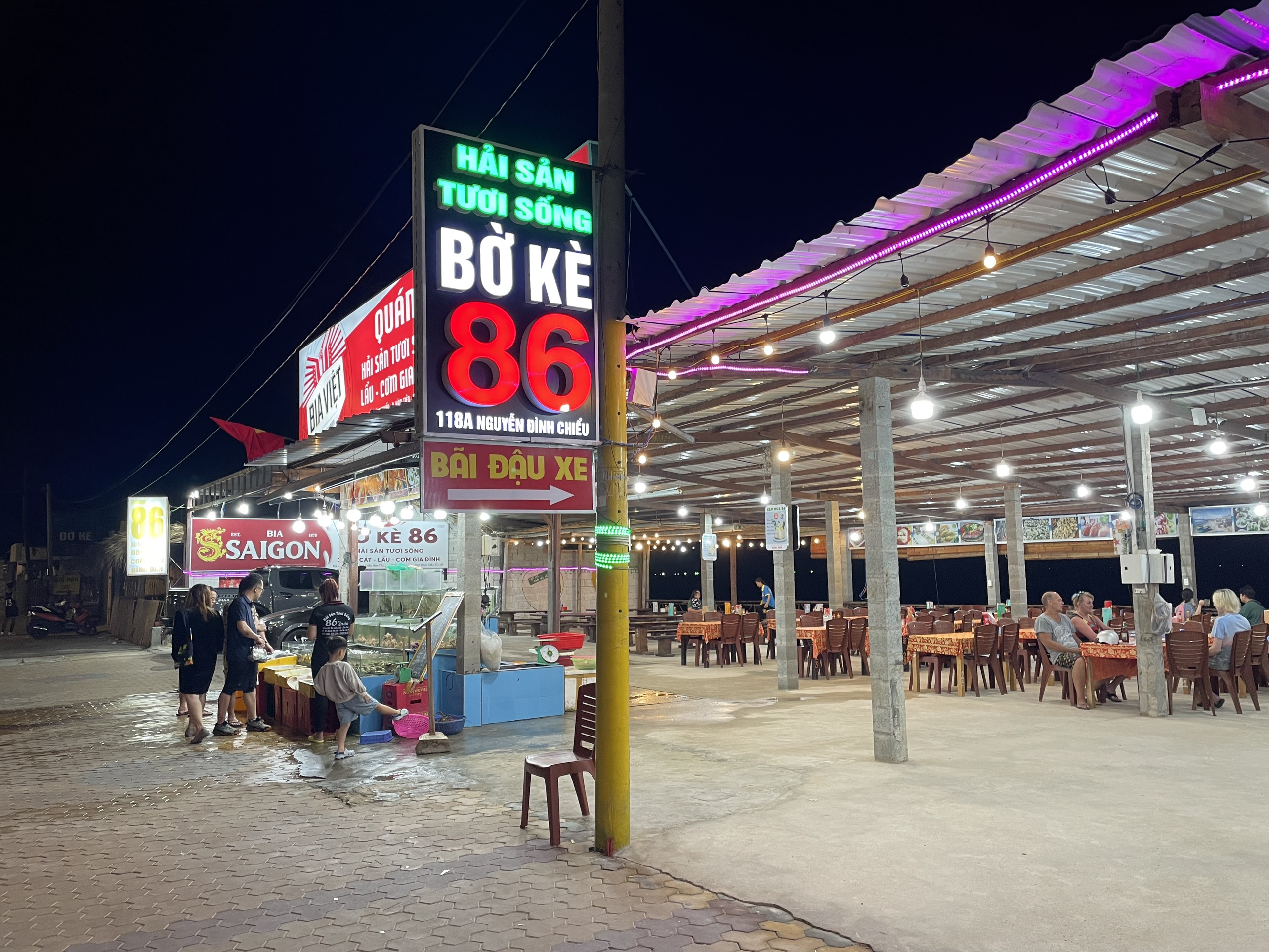 khong-gian-quan-hai-san-bo-ke-86