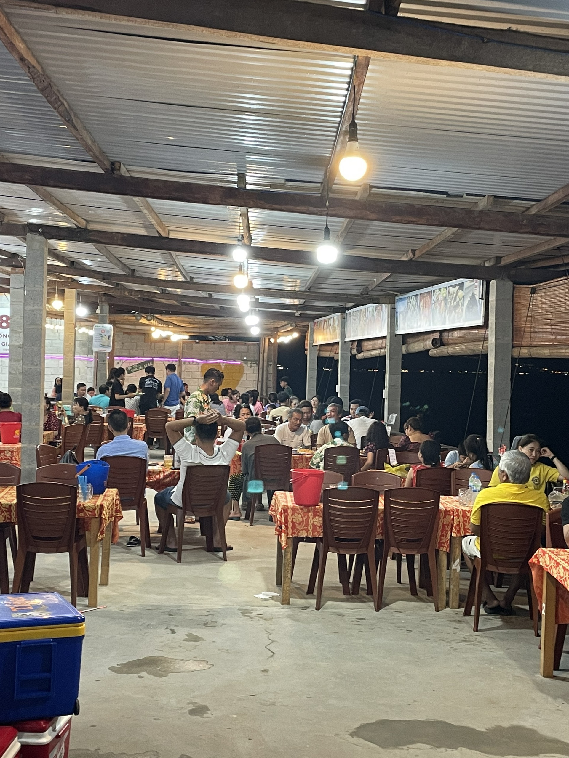 khong-gian-quan-hai-san-bo-ke-86